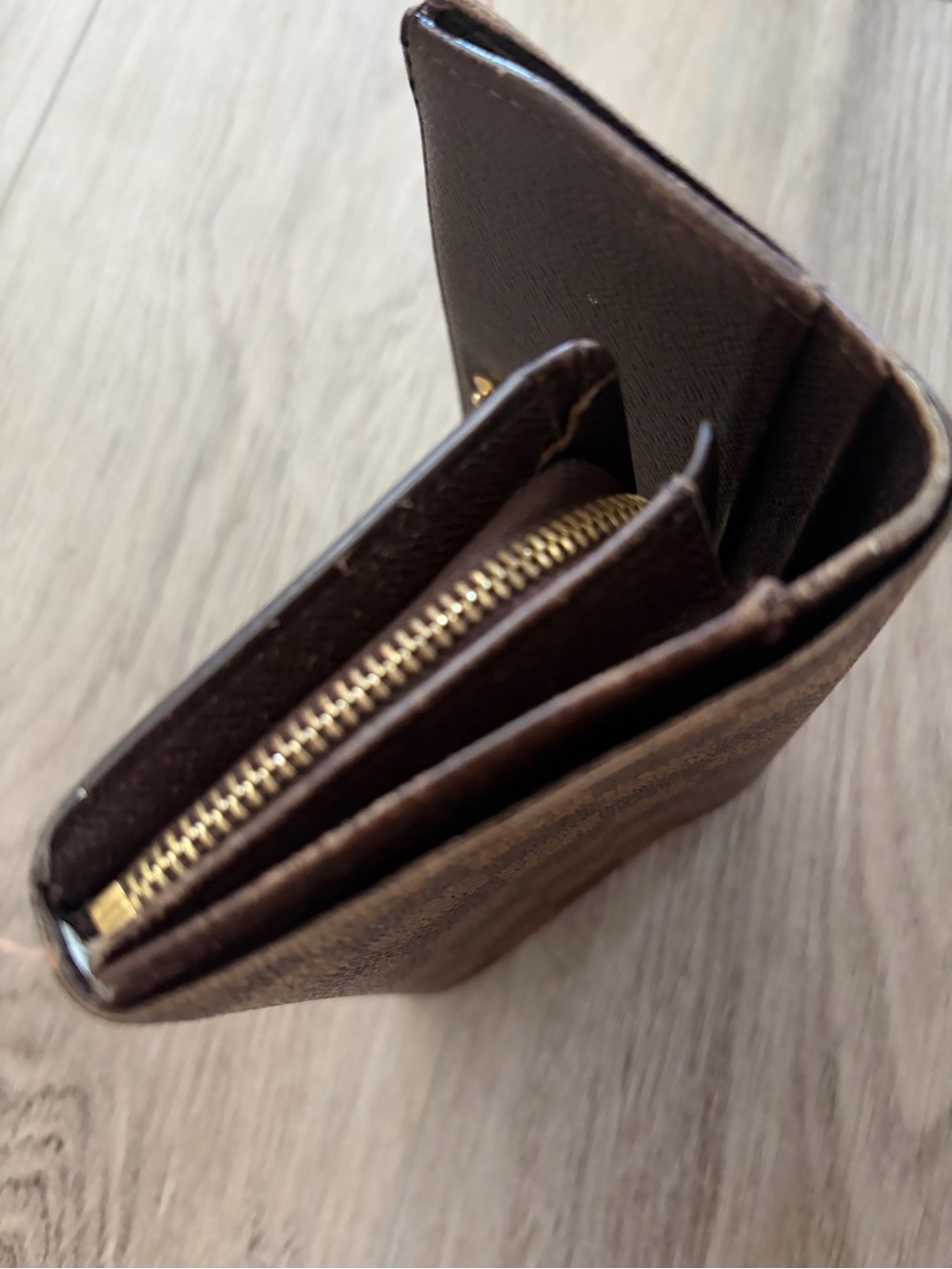 Louis Vuitton Brown Damier Medium Wallet with Gold Button - Picture 12 of 16
